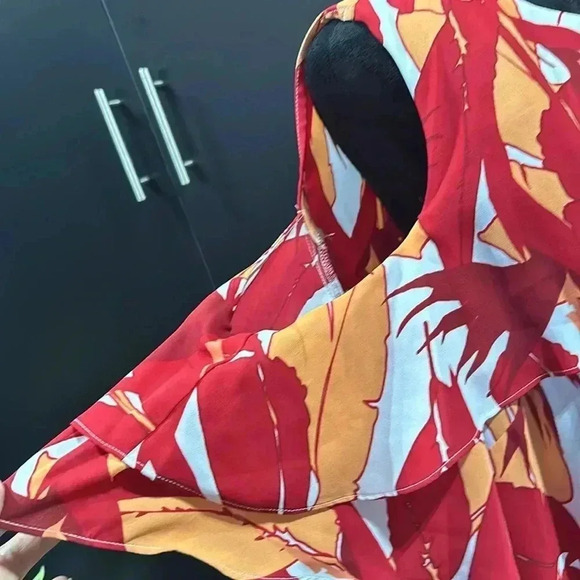 Liz Claiborne cold shoulder lightweight scoop ruffle neckline & sleeve top XL - Picture 3 of 11